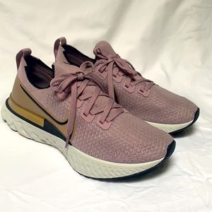 Nike Women's React Infinity Flyknit Running Shoes